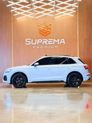 AUDI-Q5-2022