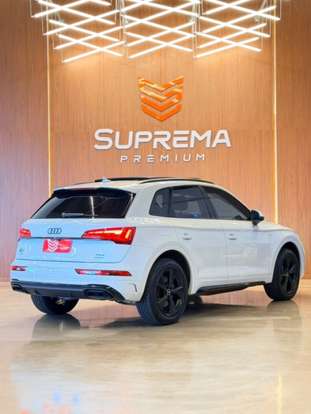 AUDI-Q5-2022