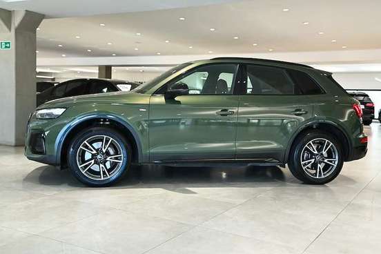 AUDI-Q5-2023