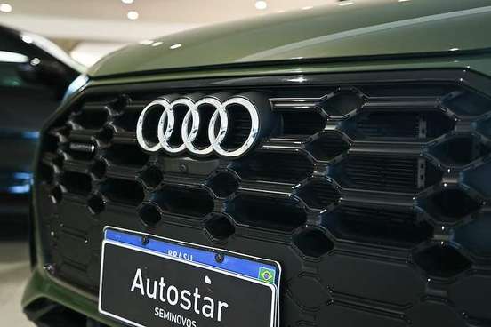 AUDI-Q5-2023