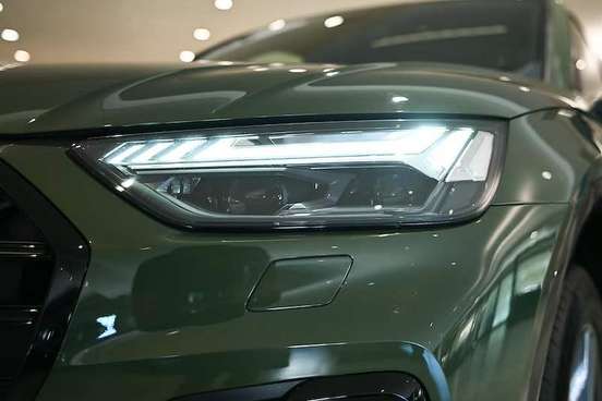 AUDI-Q5-2023