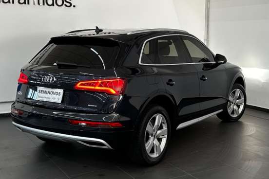 AUDI-Q5-2019