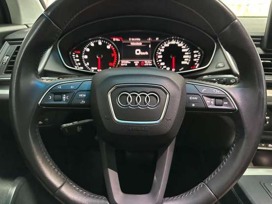 AUDI-Q5-2019