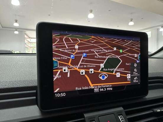 AUDI-Q5-2019