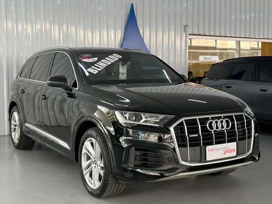 AUDI-Q7-2023