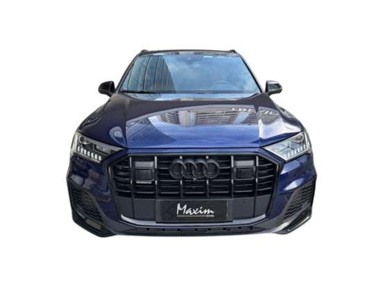 AUDI-Q7-2022