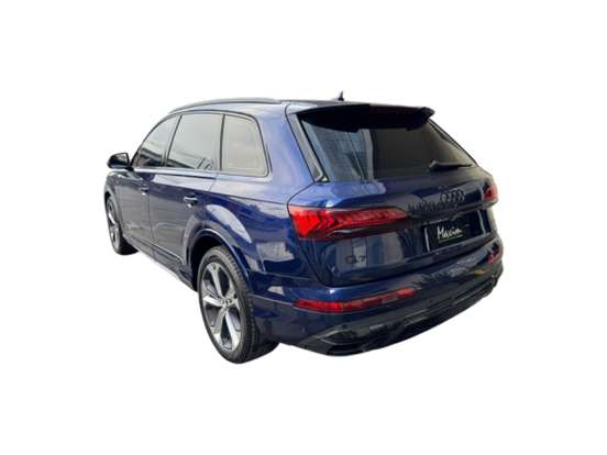 AUDI-Q7-2022