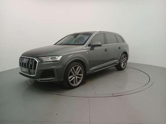 AUDI-Q7-2020