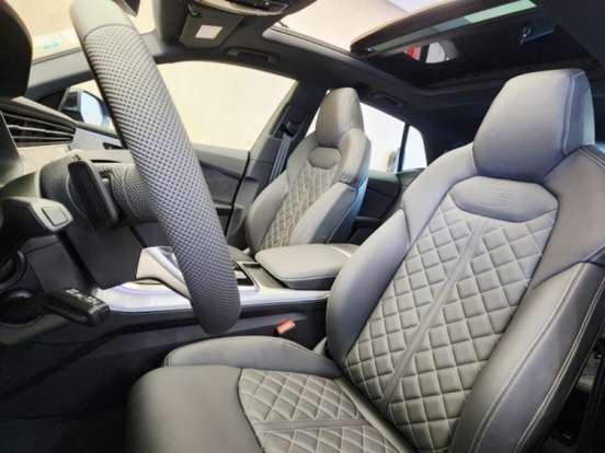 AUDI-Q8-3.0 TFSI GASOLINA PERFORMANCE BLACK QUATTRO TIPTRONIC AUDI-Q8-2025