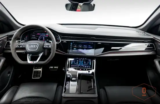AUDI-RS Q8-2020