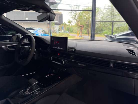 AUDI-RS5-2023