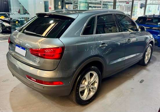 AUDI-Q3-2018