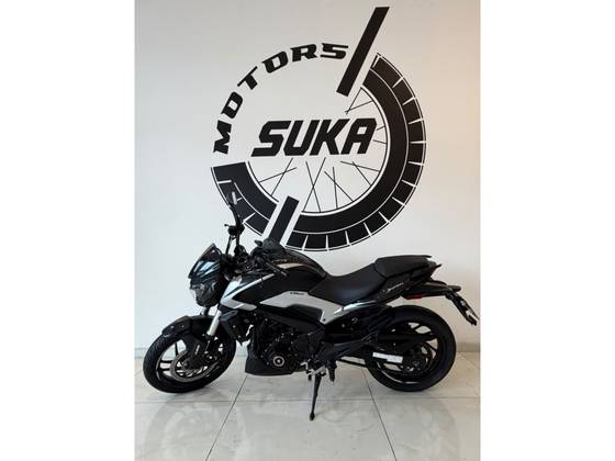 BAJAJ DOMINAR 250 