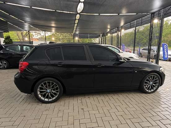 BMW-118i-2014