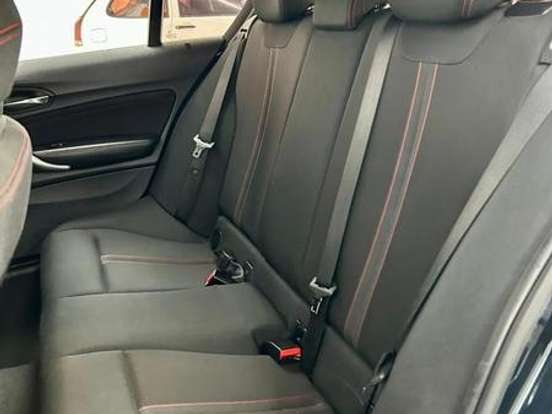 BMW-120i-2.0 16V SPORT ACTIVEFLEX 4P AUTOMÁTICO BMW-120i-2016