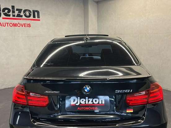 BMW-120i-2.0 16V SPORT GP ACTIVEFLEX 4P AUTOMÁTICO BMW-120i-2015