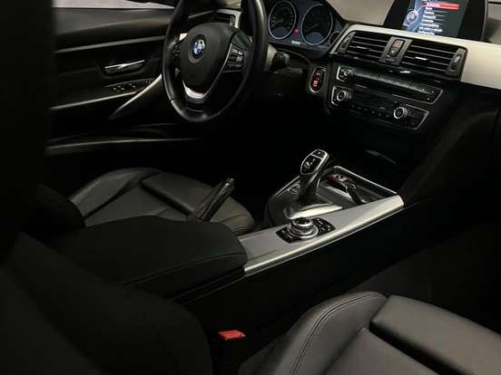 BMW-120i-2.0 16V SPORT GP ACTIVEFLEX 4P AUTOMÁTICO BMW-120i-2015