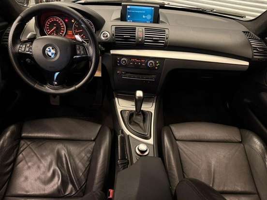 BMW-130i-2008