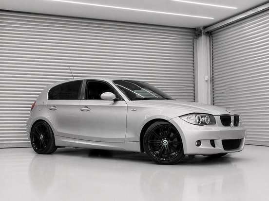 BMW-130i-2008