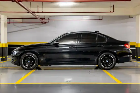 BMW-320i-2.0 16V TURBO ACTIVE FLEX 4P AUTOMÁTICO BMW-320i-2015