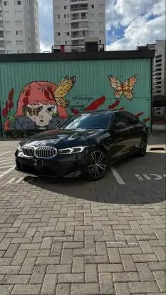BMW-320i-2022