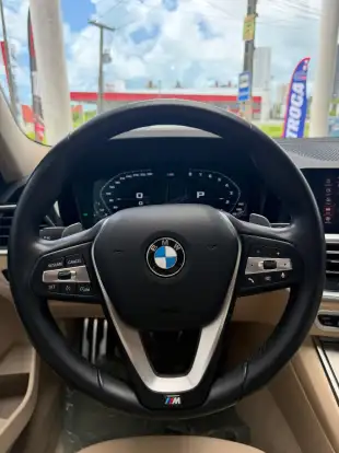 BMW-320i-2021
