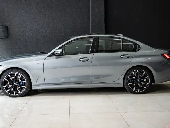 BMW-320i-2.0 16V TURBO FLEX M SPORT AUTOMÁTICO BMW-320i-2025