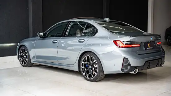 BMW-320i-2025