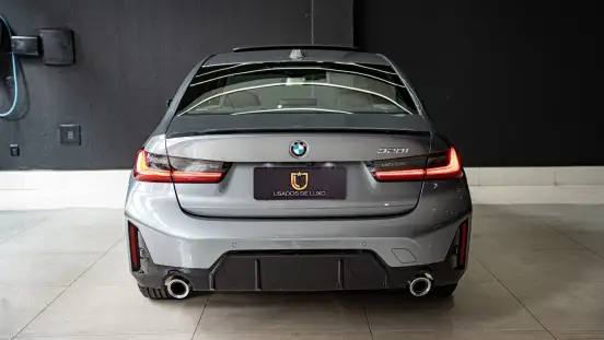 BMW-320i-2025