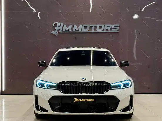 BMW-320i-2023