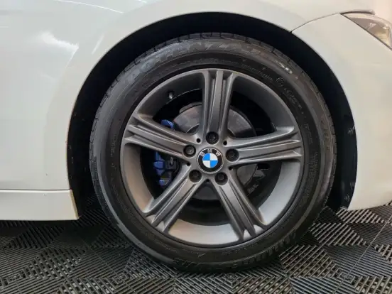 BMW-320i-2.0 16V TURBO GASOLINA 4P AUTOMÁTICO BMW-320i-2013