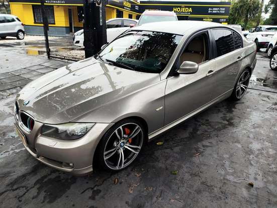 BMW-320i-2009
