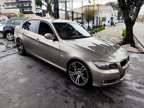 BMW-320i-2.0 16V GASOLINA 4P AUTOMÁTICO BMW-320i-2009