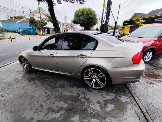BMW-320i-2.0 16V GASOLINA 4P AUTOMÁTICO BMW-320i-2009