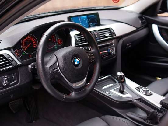 BMW-320i-2.0 16V TURBO ACTIVE FLEX 4P AUTOMÁTICO BMW-320i-2013
