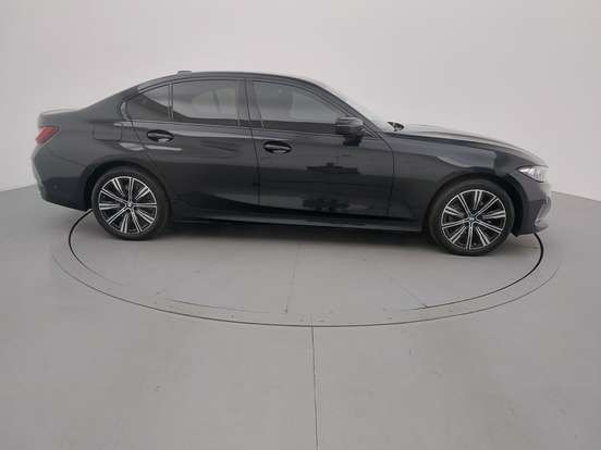 BMW-320i-2025