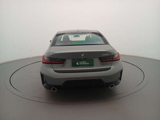 BMW-320i-2023