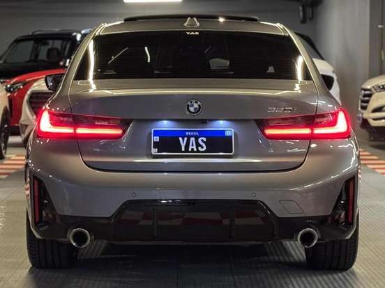 BMW-320i-2025