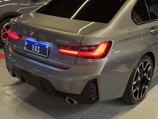 BMW-320i-2.0 16V TURBO FLEX M SPORT AUTOMÁTICO BMW-320i-2025