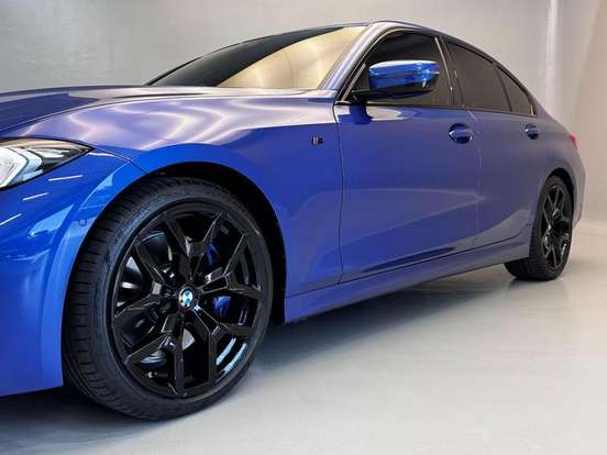 BMW-320i-2025