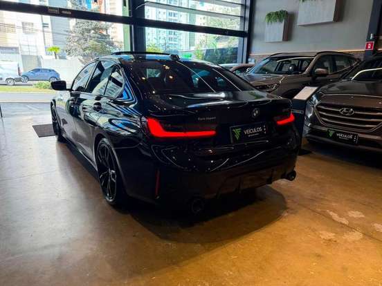 BMW-320i-2.0 16V TURBO FLEX M SPORT AUTOMÁTICO BMW-320i-2024