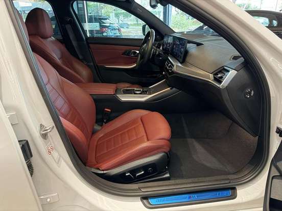BMW-320i-2024