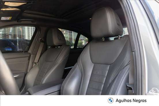 BMW-320i-2024