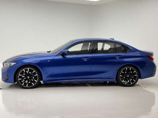 BMW-320i-2025