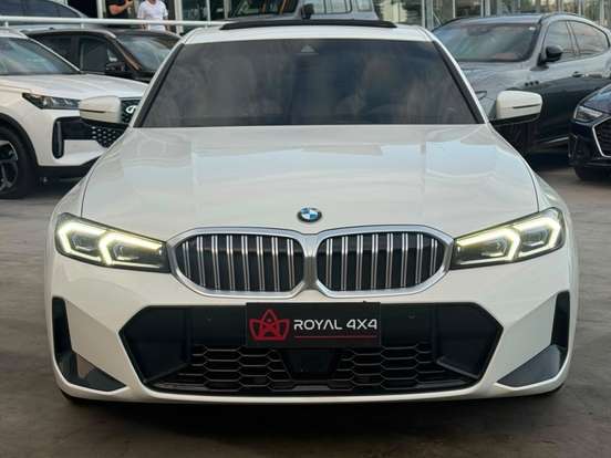 BMW-320i-2023
