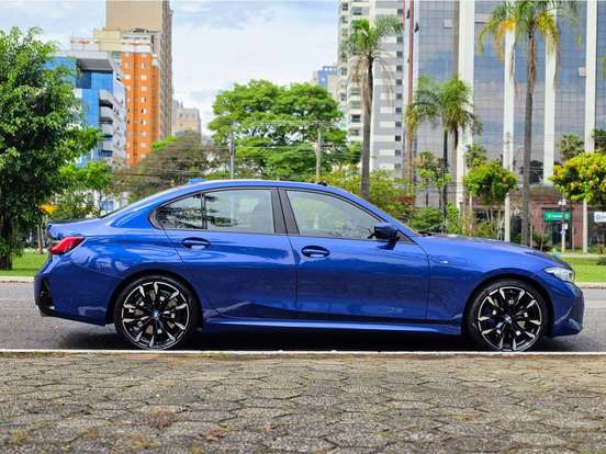 BMW-320i-2024
