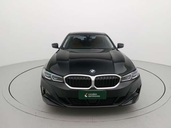 BMW-320i-2023