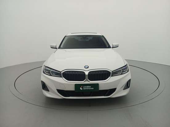 BMW-320i-2023