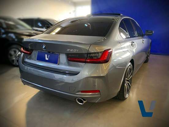 BMW-320i-2024