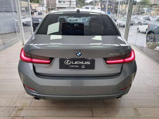 BMW-320i-2025